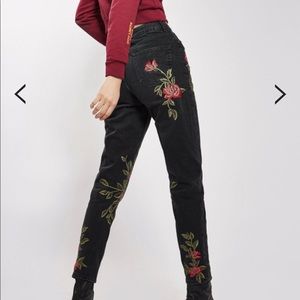 TOPSHOP Rose Embroidered Boyfriend Black Red Jeans